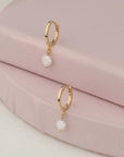 Gold Pearl Huggie Hoop Earrings - HLcollection - Handmade Gold and Silver Jewelry
