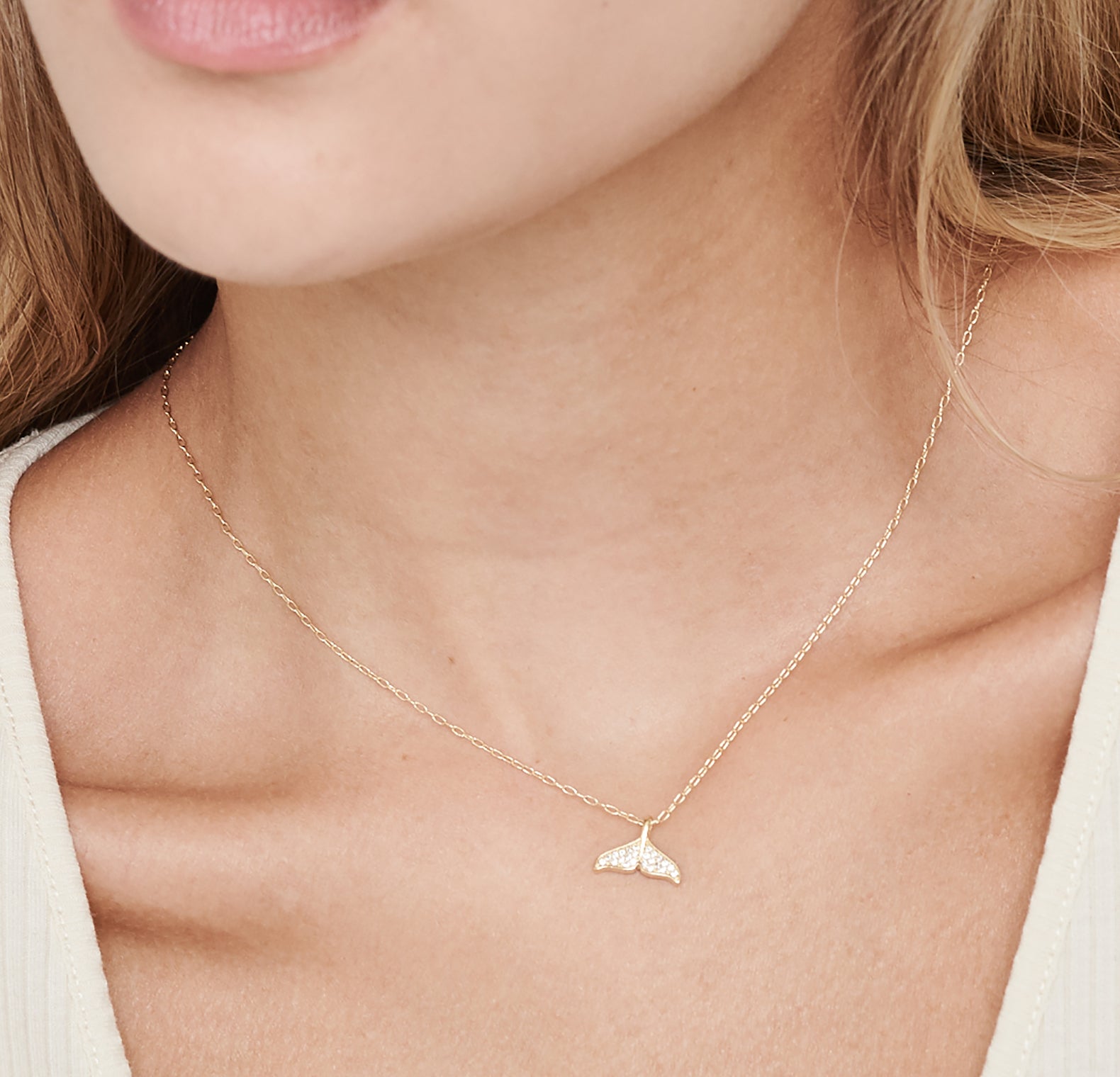 Gold Mermaid Tail Necklace - HLcollection - Handmade Gold and Silver Jewelry
