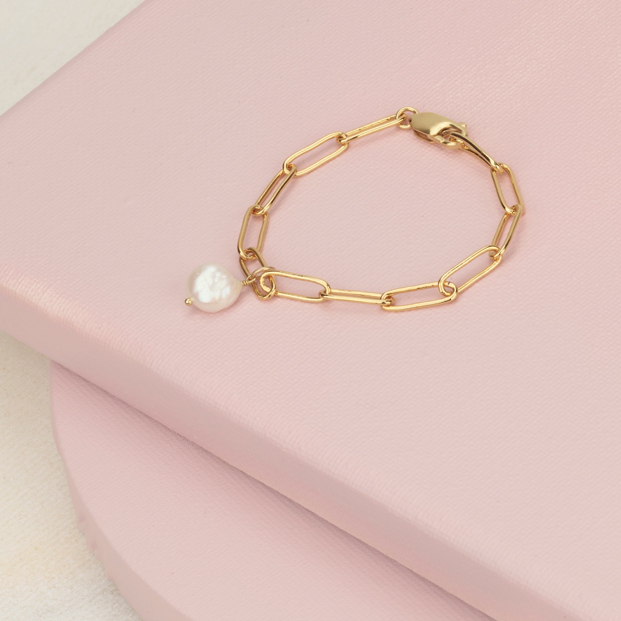 Pearl Chunky Bracelet - HLcollection - Handmade Gold and Silver Jewelry